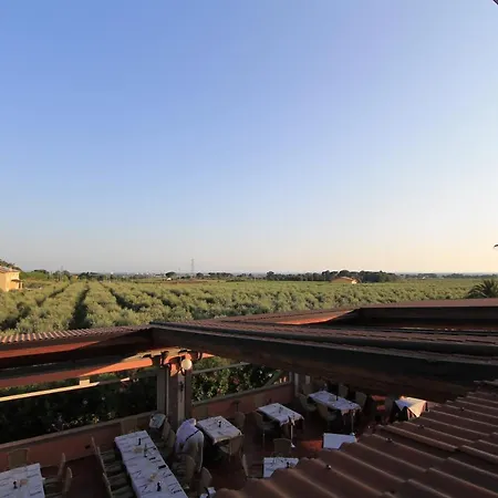 Agrihotel Elisabetta فندق