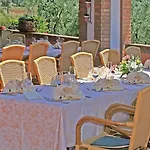 Tenuta Elisabetta 3* Collemezzano