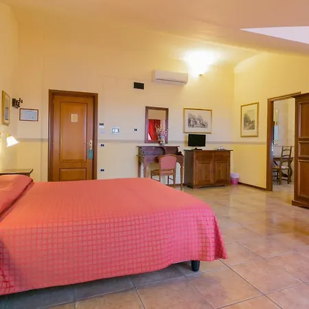 Hotel Agrihotel Elisabetta Collemezzano