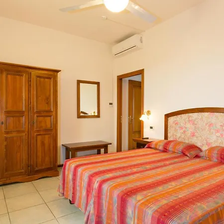 Agrihotel Elisabetta Collemezzano